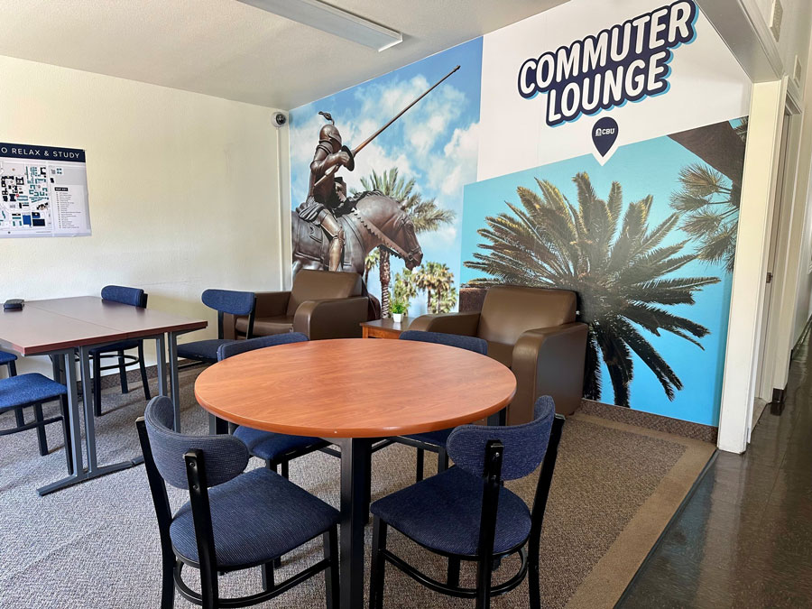 Commuter Lounge 3