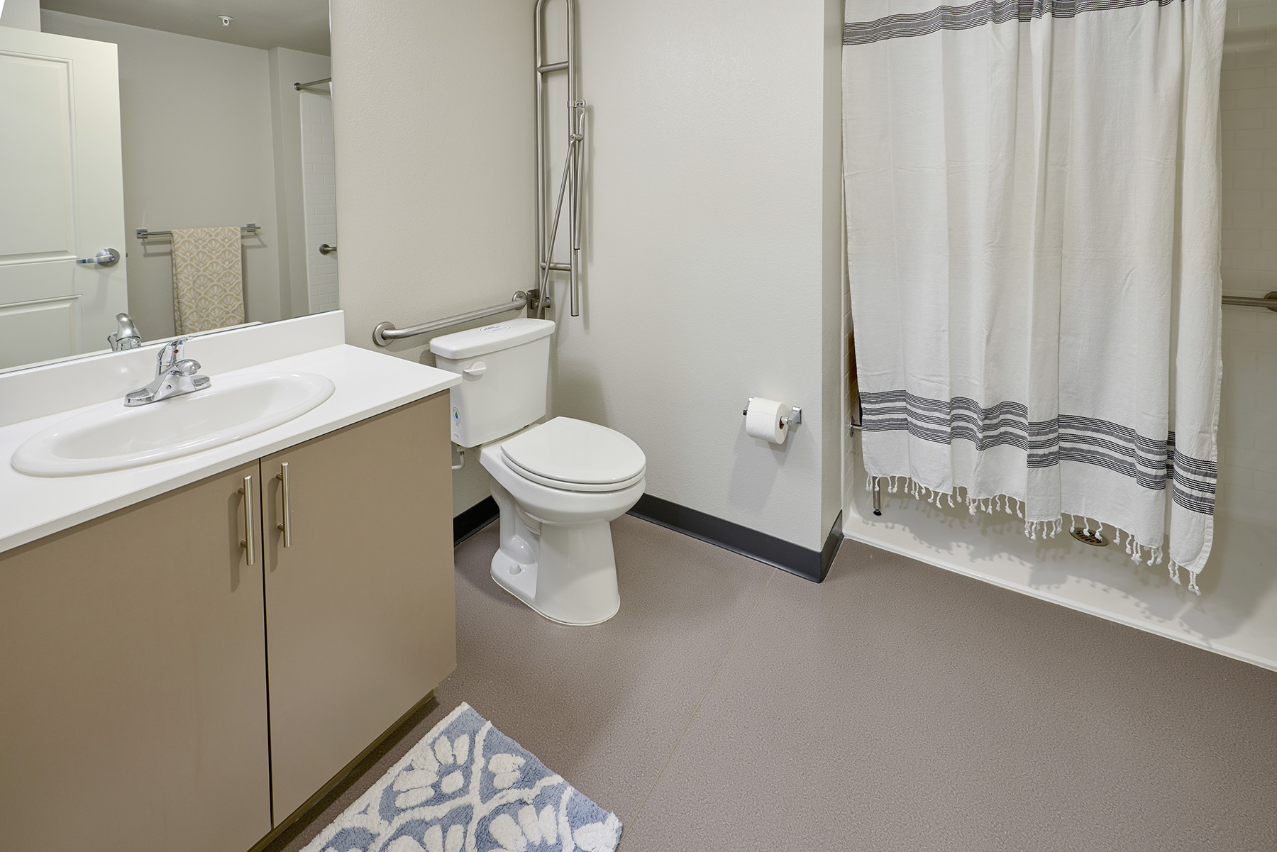 Bathroom inside Magnolia Crossing Dorms