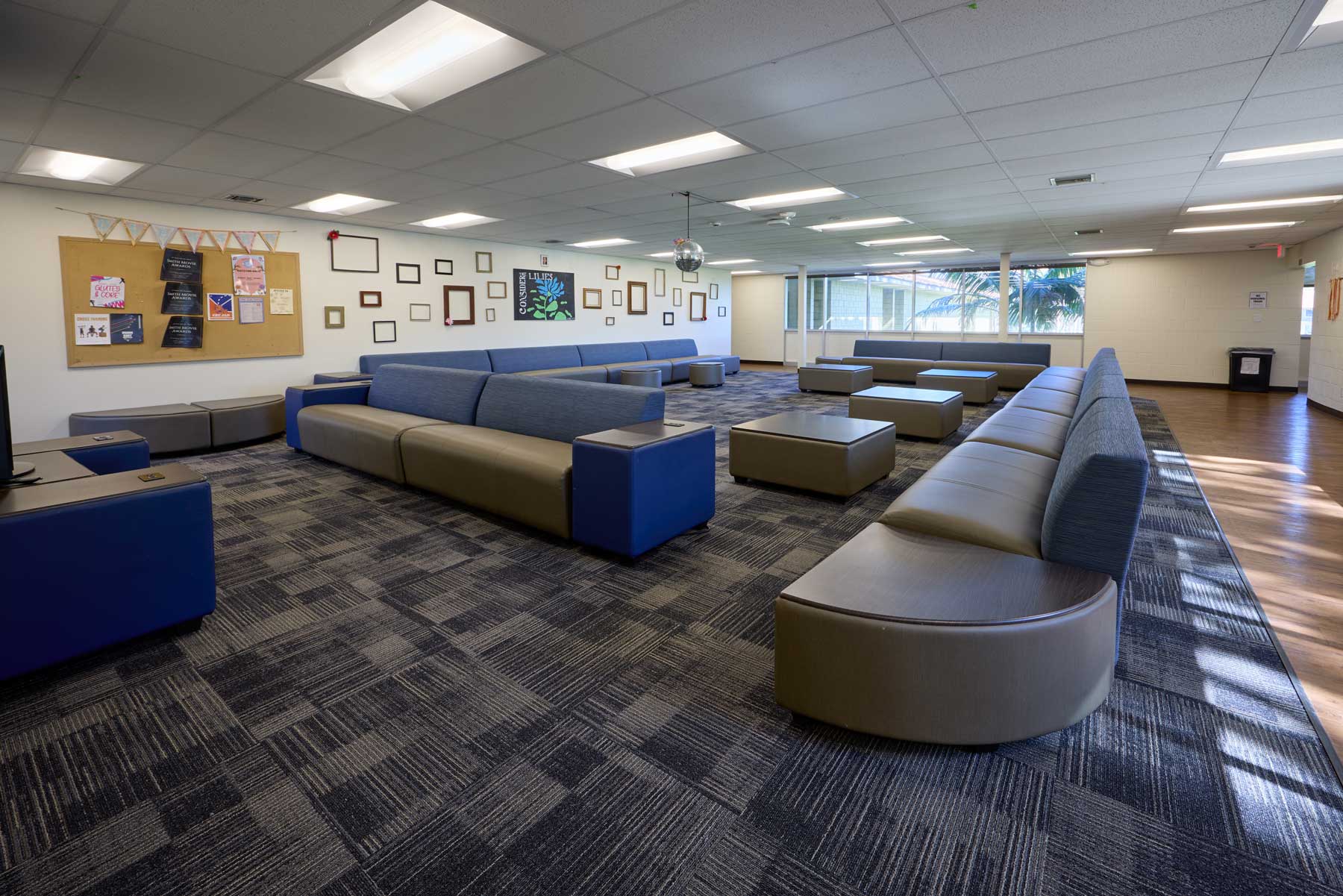 Simmons Hall Lounge